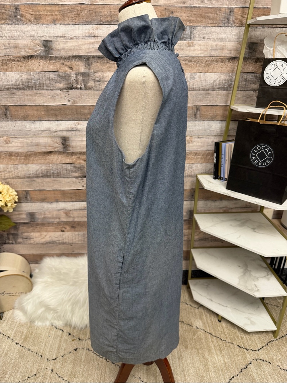 Banana Republic Chambray Ruffle Neck Sleeveless Dress 8 - Picture 2 of 6